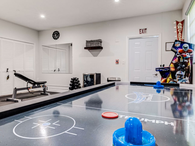 rec-room-air-hockey